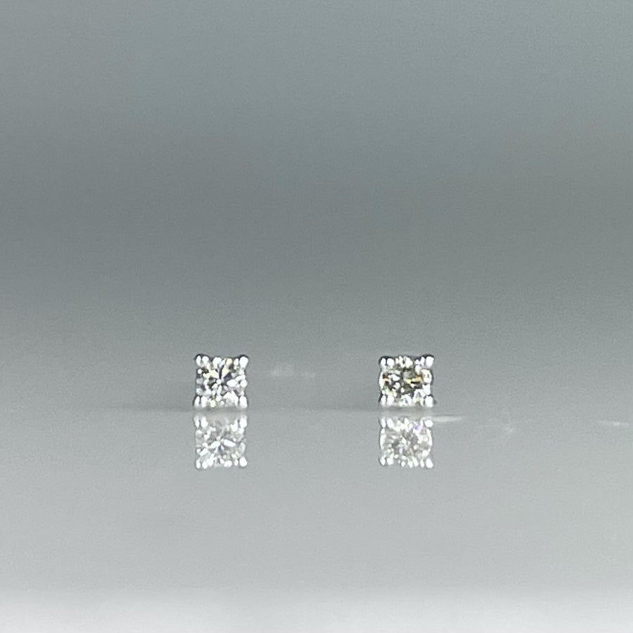 14K White Gold Diamond Studs 0.04ct